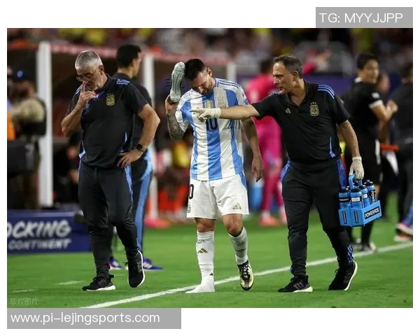 从贝利到梅西：跨越时代的足球传奇与巨星风采