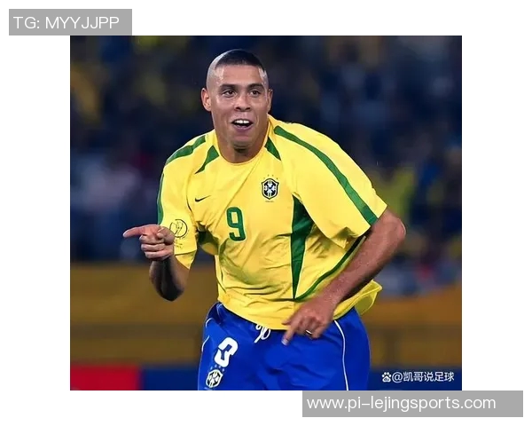 现役世界足球二号球星是谁？他在球场上的表现如何解析